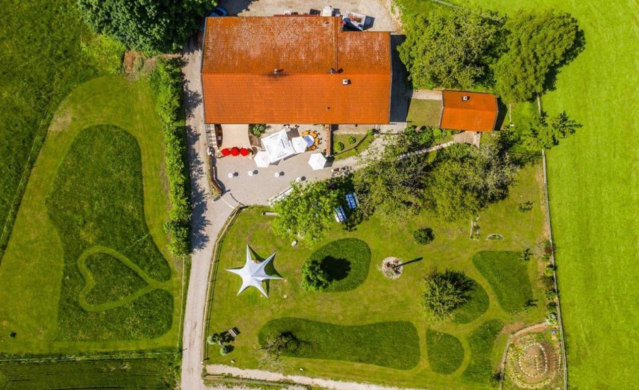 Die Geschichte des Pitzlloch Grabenstätt